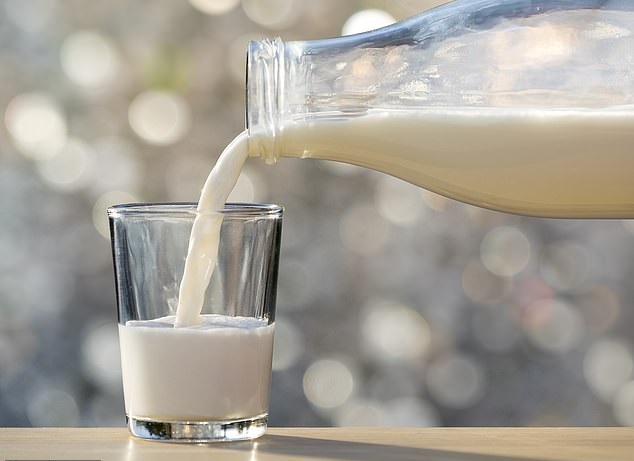 آیا نوشیدن شیر برای درمان سرماخوردگی خوب است؟