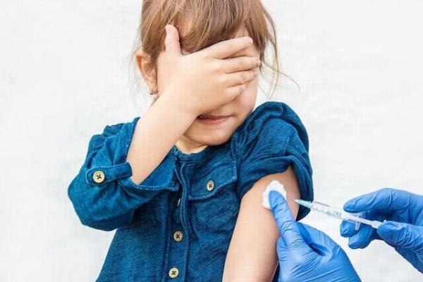 تردید در واکسیناسیون کودکان؛ مدت قرنطینه در اُمیکرون ۵ روز است