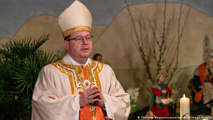 رسوایی جنسی کلیسا؛ انتقاد اسقف اعظم مونیخ از پاپ پیشین