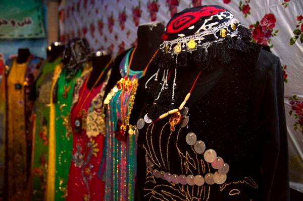 پاتول چیست؟ معرفی کامل لباس محلی زنان و مردان کردستان
