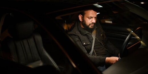 وزیر دارایی افغانستان راننده تاکسی شد