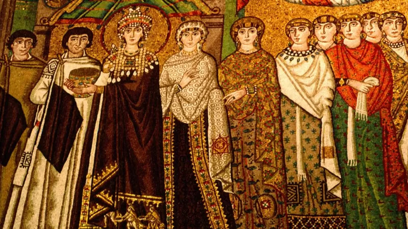 پنج ملکه قدرتمند تاریخ چه کسانی بودند؟