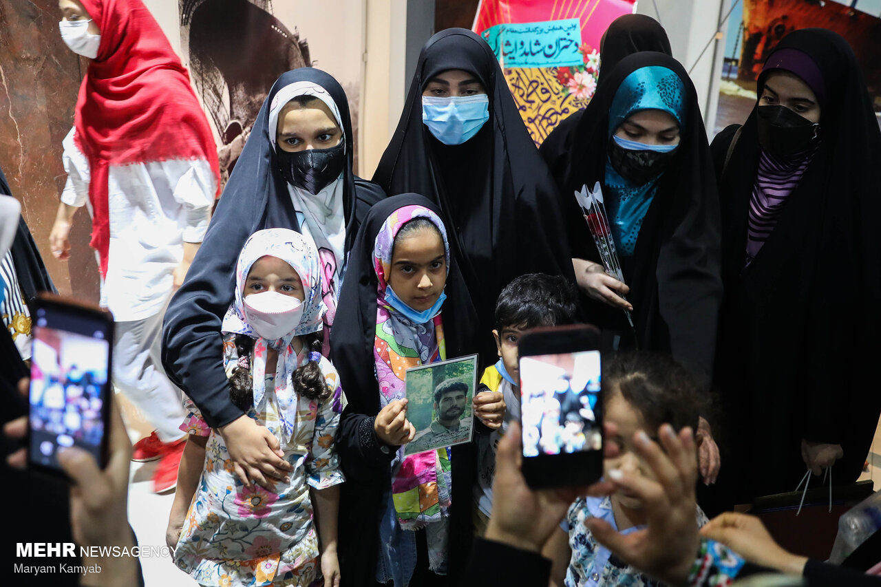 زینب سلیمانی در مراسم بزرگداشت دختران شاهد و ایثارگر + عکس