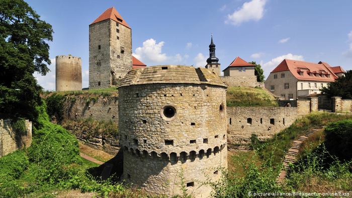 سفری به قرون وسطی در جاده‌‌ای افسانه‌ای در آلمان