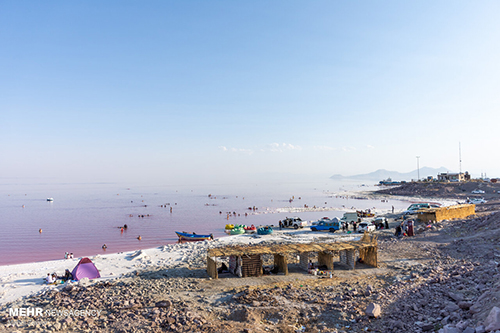 گردشگری کرونایی در دریاچه ارومیه