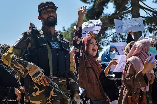 تصویر خبرگزاری فرانسه از تظاهرات زنان در کابل