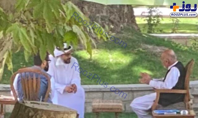 انتشار تصویر اشرف غنی با مسؤول اماراتی قبل از ترک کابل
