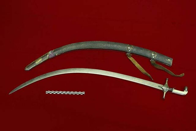 گنجینه‌ای از سلاح‌های قدیمی در موزه آستان قدس رضوی