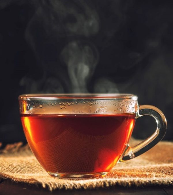 عوارض چای داغ و مضرات خوردن چای داغ بعد از غذا