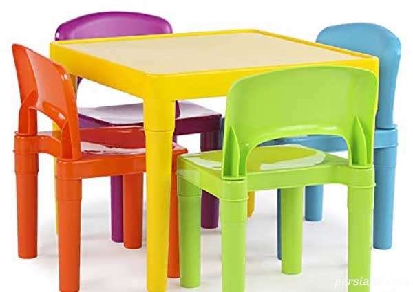 میز و صندلی مناسب کودکان