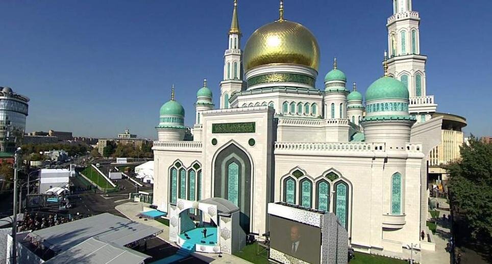ردپای معماری ایرانی در کدام مساجد دیده می‌شود؟