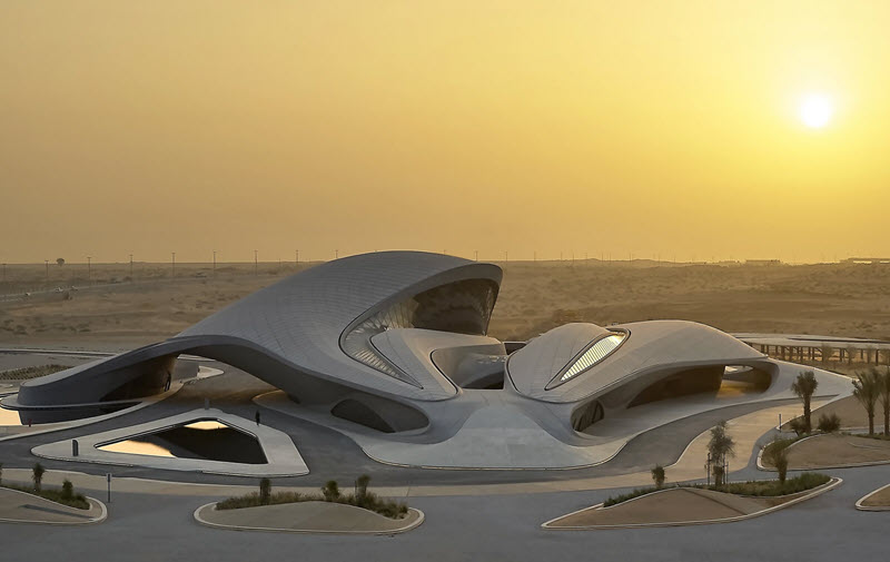طراحی یک ساختمان به شکل تپه شنی و با امکان نیرو گرفتن از انرژی خورشید – طراحی زاها حدید از دل صحرا سر برخواهد آورد