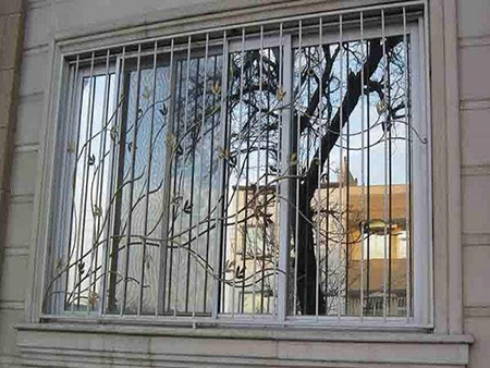 انواع مدل های حفاظ پنجره ساختمان برای زیبایی و حفاظت
