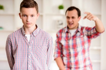 پدران و پسران سر چه دعوا می کنند؟ راههای بهبود رابطه پدر و پسر(بیتوته)