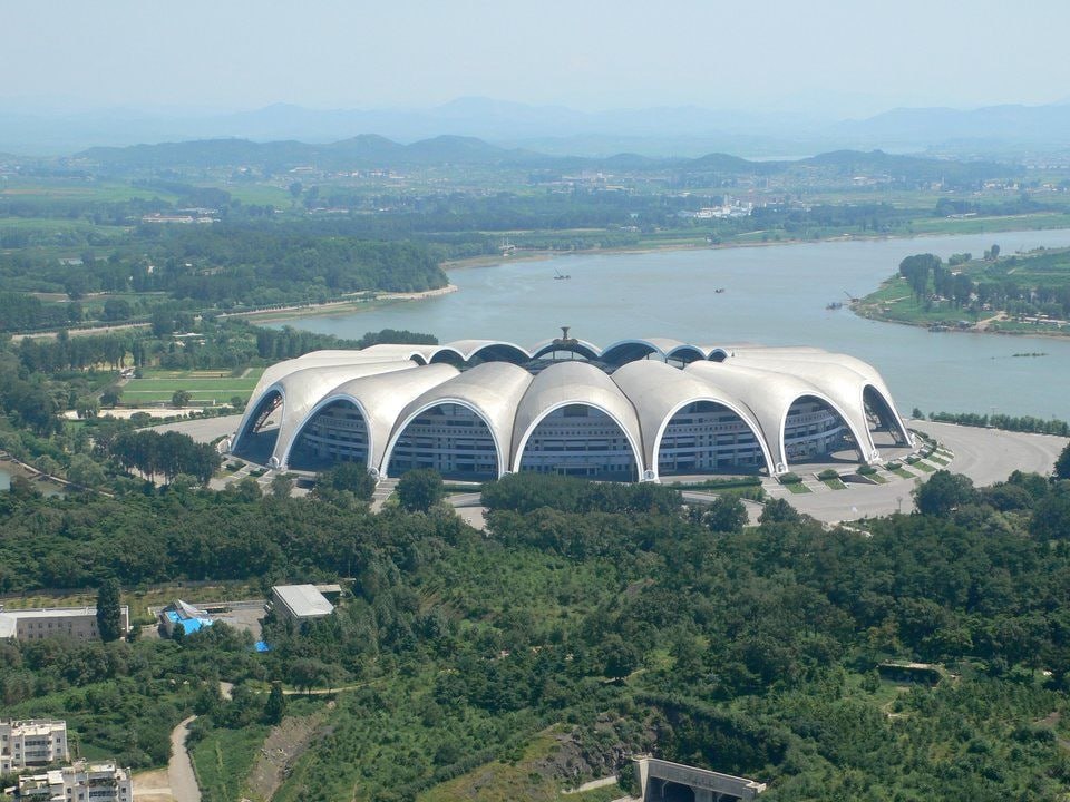 بزرگترین استادیوم جهان در کره شمالی