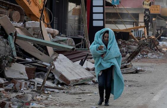 از اوضاع بحرانی مناطق زلزله زده ترکیه تا سخنرانی هفتگی پاپ(عصرایران)