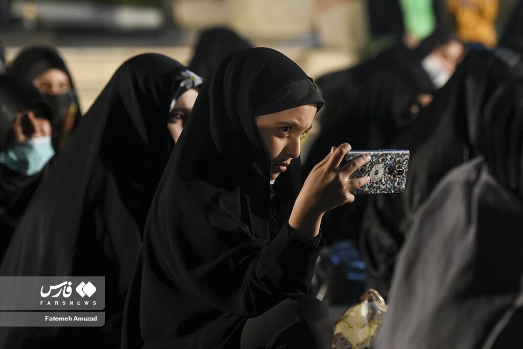 تصاویر شب قدر دخترانه در تهران