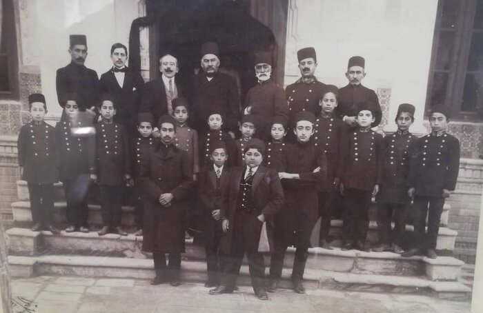کارنامه آخرین شاه قاجار با نمرات عجیب