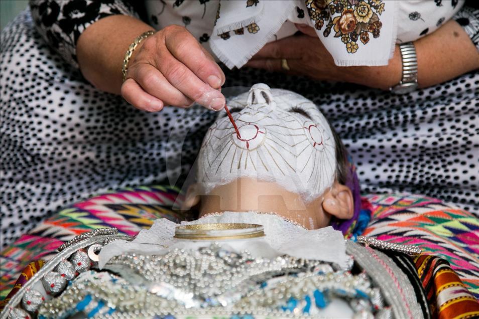 عروسی سنتی در بوسنی/ آرایش عروس یا یک اثر هنری