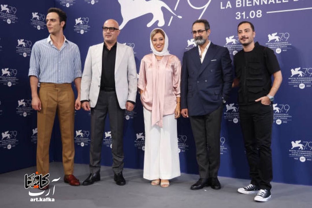 نوید محمدزاده با استایلی متفاوت در جشنواره ونیز