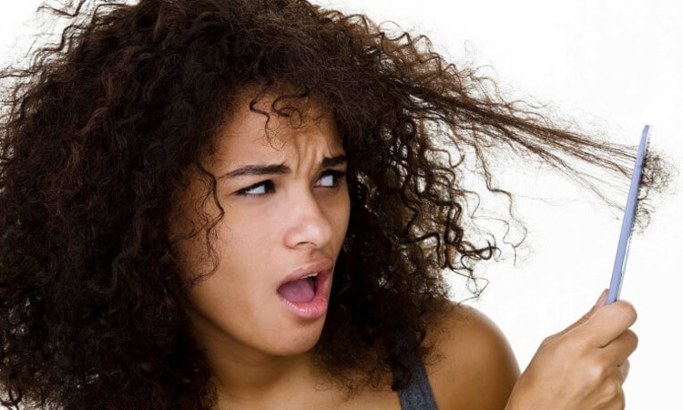 آیا موهای خود را به سختی شانه می‌زنید؟ ممکن است این دردسر به خاطر یک مشکل ژنتیکی باشد