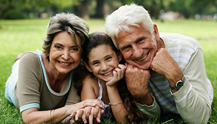 آیا رویداد‌های زندگی پدربزرگ و مادربزرگ شما می‌تواند بر ژن‌های شما تأثیر بگذارد؟!
