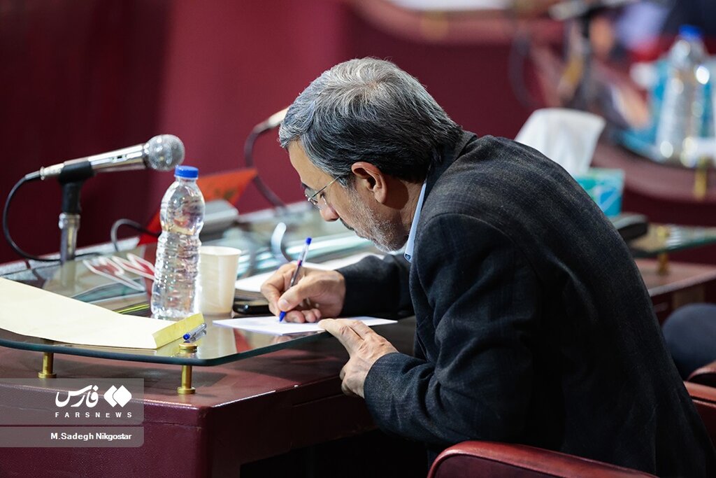 تصاویر خاص احمدی‌نژاد در مراسم افتتاحیه مجمع