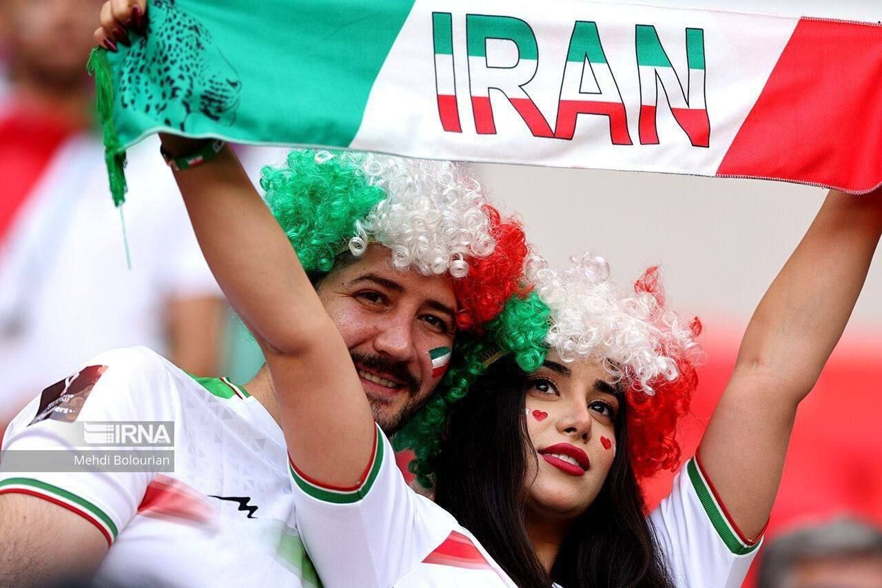 قابی که ایرنا از هوادار ایرانی در قطر منتشر کرد