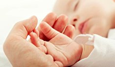 رفتار غیرانسانی و دردناک یک پرستار با نوزاد