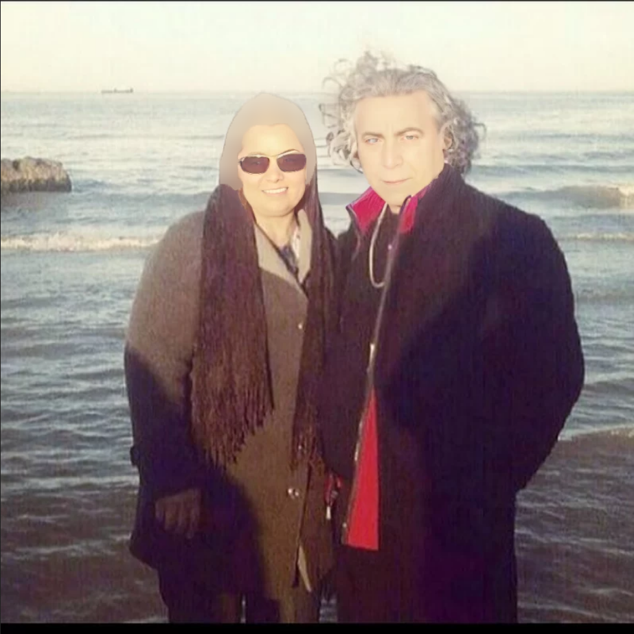 تصویری از سیروس میمنت همراه همسرش
