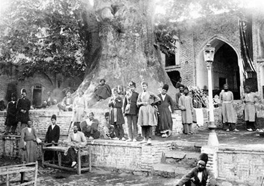 عکسی زیرخاکی از امامزاده صالح تهران در دوران قاجار