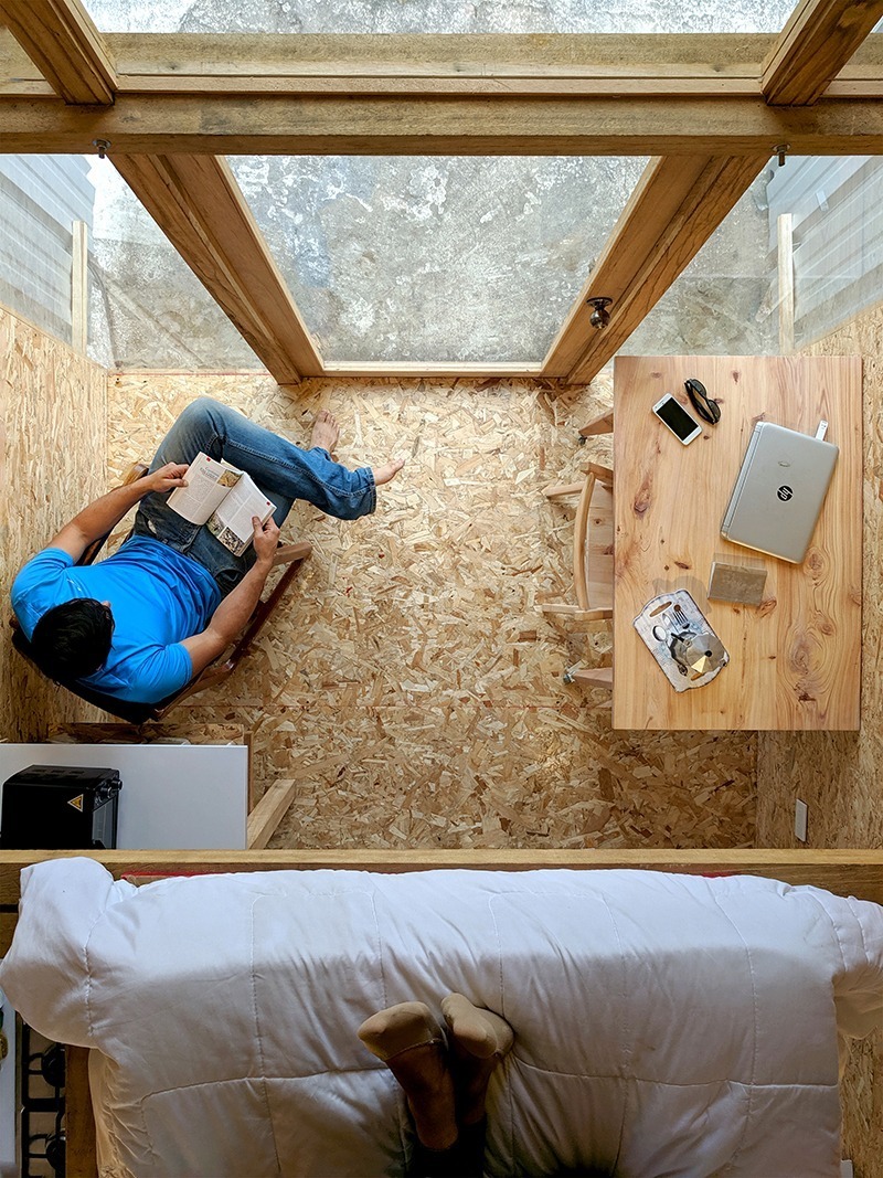 خانه انگلی ۱۲ متری/ روشی لوکس برای پشت بام خوابی (عصرایران)