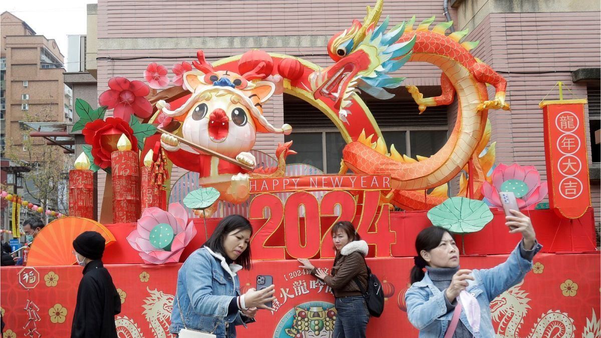 سال اژدها، سالی خوش‌یمن در تقویم قمری چینی که خرد و کامیابی می‌آورد (خبرفوری)