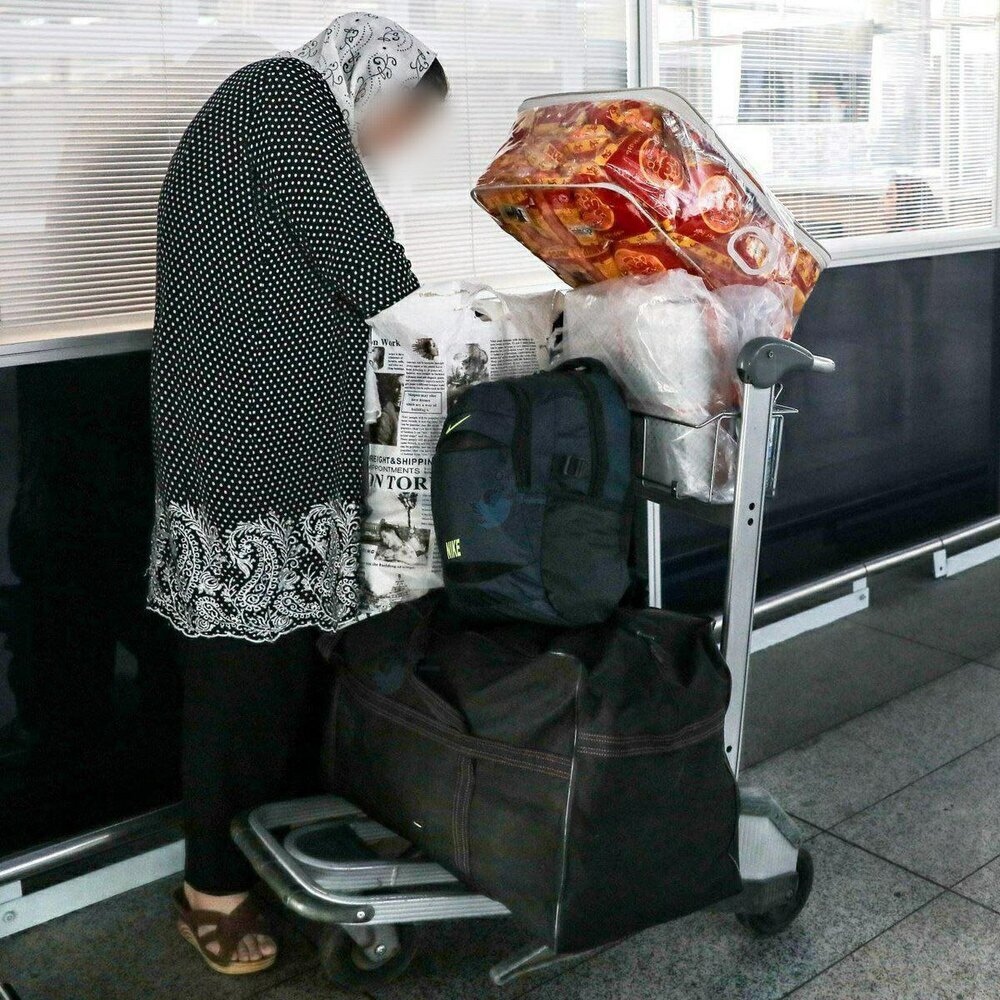 بار عجیب یک زن در فرودگاه امام خمینی