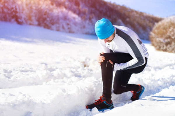 دلایل افزایش درد مفاصل در هوای سرد زمستان