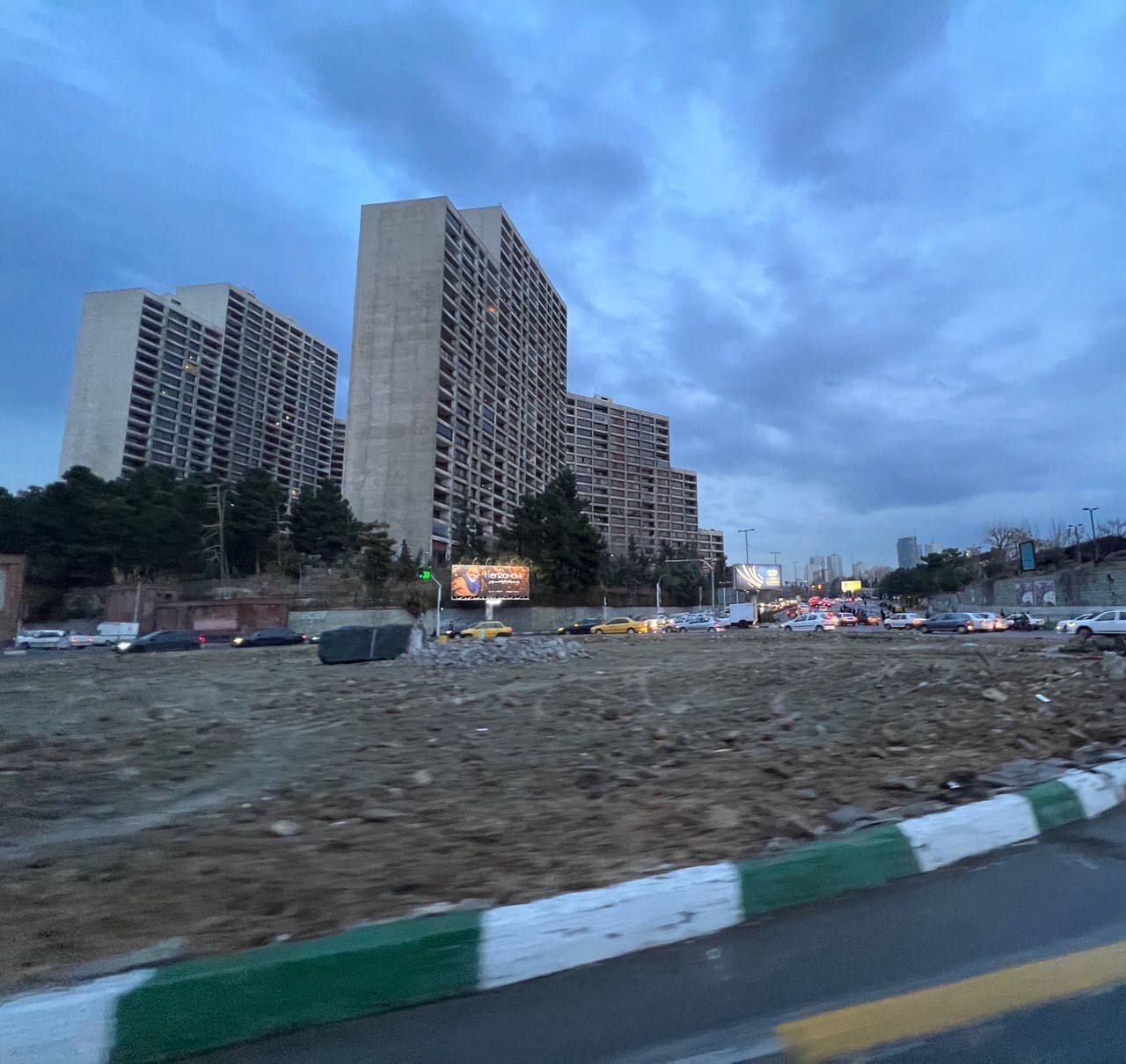 تخریب عجیب یک میدان در تهران خبرساز شد