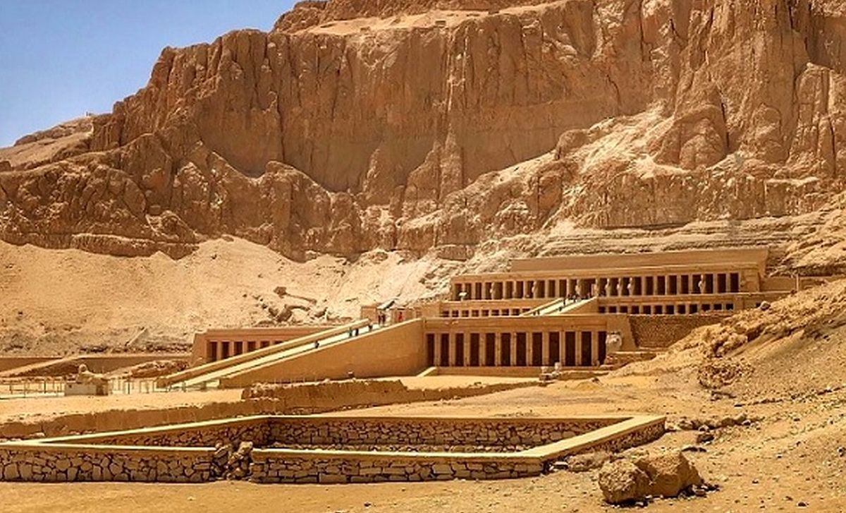 ۱۳ گنجینۀ معروف مقبره‌های مصر باستان؛ از زبان طلایی تا خدمتگزار عروسکی (فرادید)