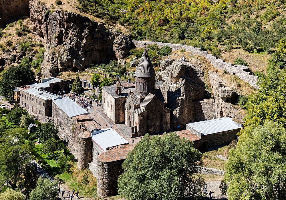 - سفری جذاب و به یادماندنی با تور ارمنستان سلام پرواز