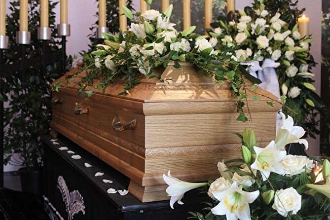 اتفاق هولناک در خاکسپاری؛ جنازه‌ای که نمی خواست دفن شود
