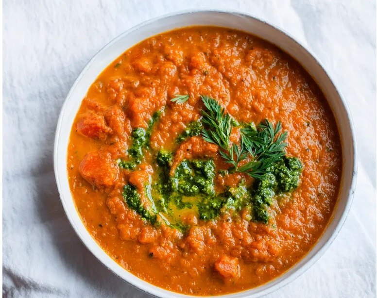 دستور پخت دو سوپ بهاره به شیوه سرآشپز معروف بریتانیایی