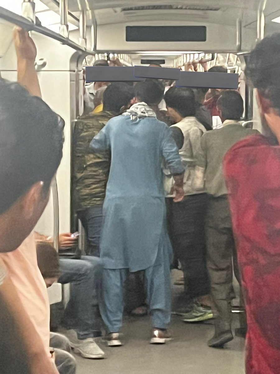  انتشار تصویری با عنوان دعوا و درگیری مهاجران افغان در متروی تهران با واکنش منفی کاربران در فضای مجازی روبرو شده است.