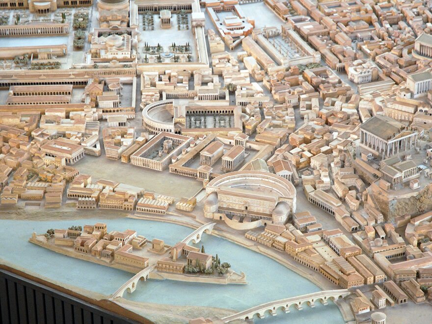 مدل بی نظیر رم باستان که ۳۵ سال برای آن زمان گذاشته شده است (عصرایران)
