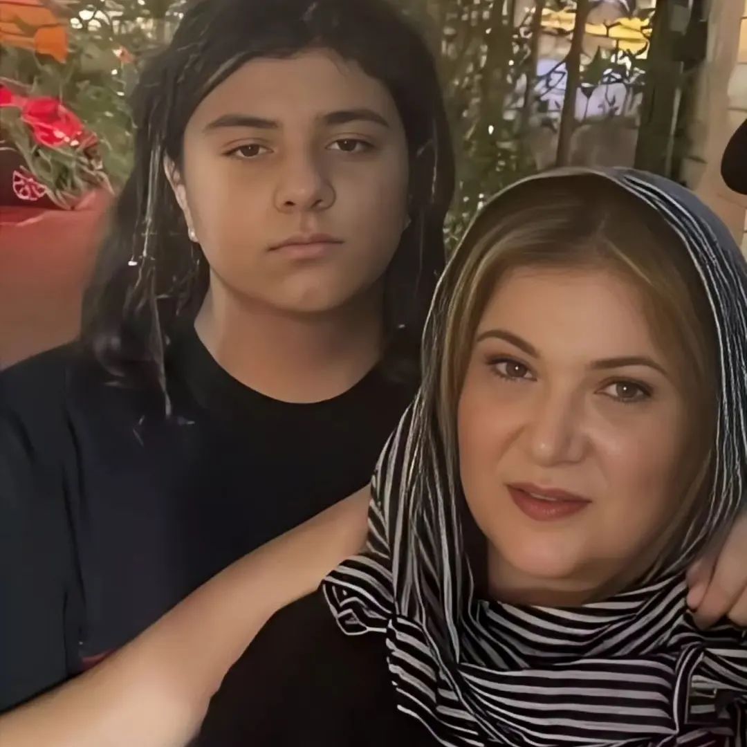 عکس دو نفره خانم بازیگر ایرانی در کنار پسرش