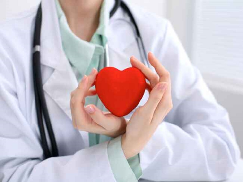 در یک آزمایش مشخص شد که یک نوع داروی خوراکی می‌تواند نشانگر بیماری قلبی را تا ۶۵ درصد کاهش دهد (یک پزشک)