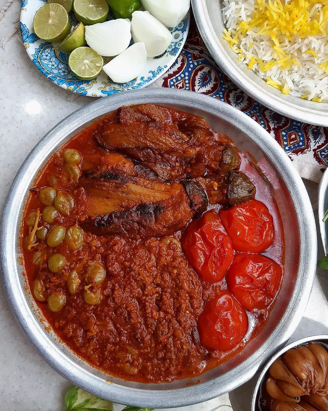 طرز تهیه خوشمزه‌ترین و اصیل‌ترین خورش ایرانی‎ (برترین ها)