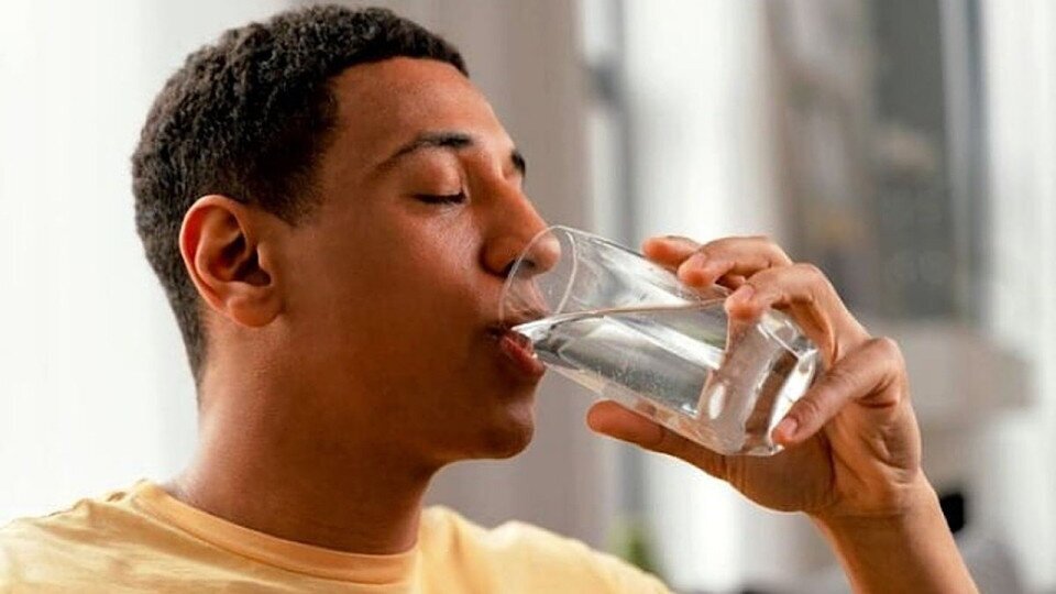 نوشیدن آب در زمان نامناسب بیماری‌زاست