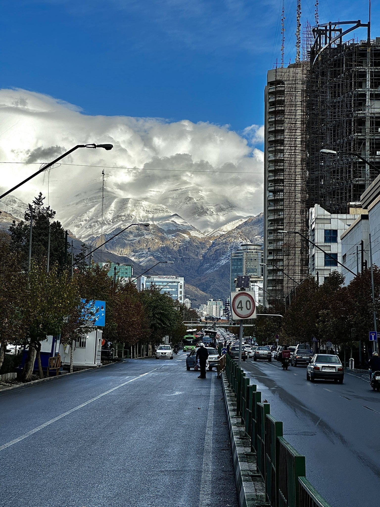 شاید امروز، زیباترین روز پاییز تهران باشد