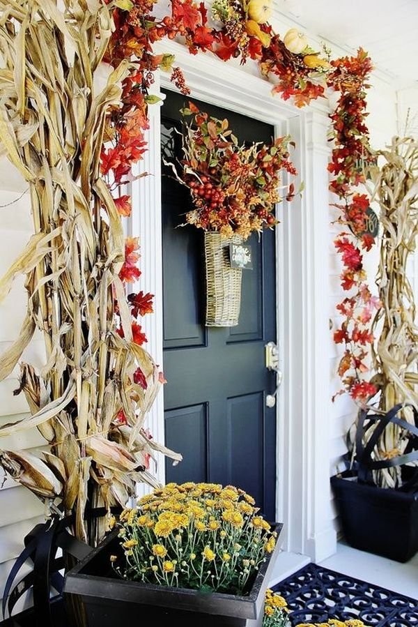 بهترین ایده‌ها برای تزیین درب ورودی خانه با گل‌های پاییزی (ستاره)