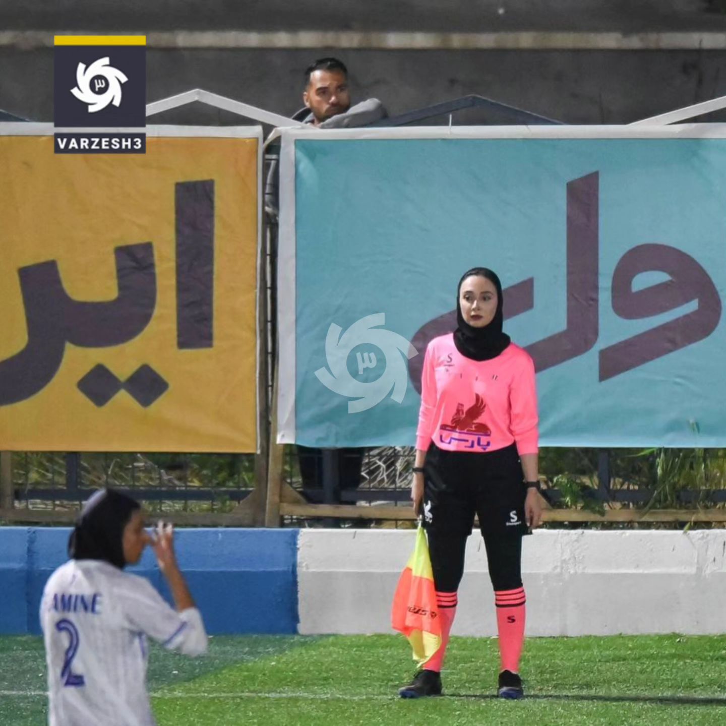 عاشقانه‌ترین تصویری که در فوتبال ایران ثبت شد!
