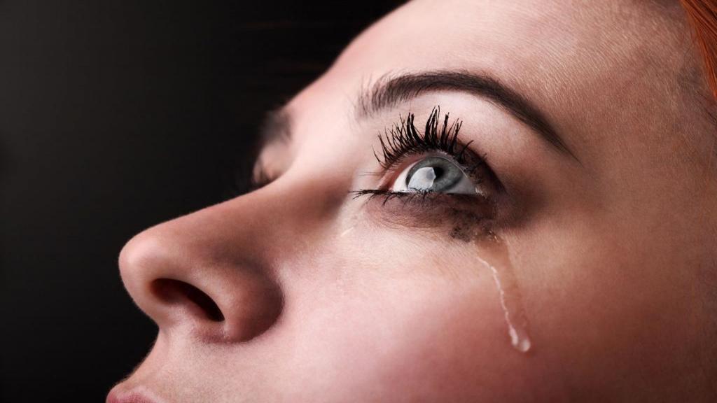 چرا بعد از رابطه جنسی غمگین می شوم و گریه می کنم؟ (سواد زندگی)